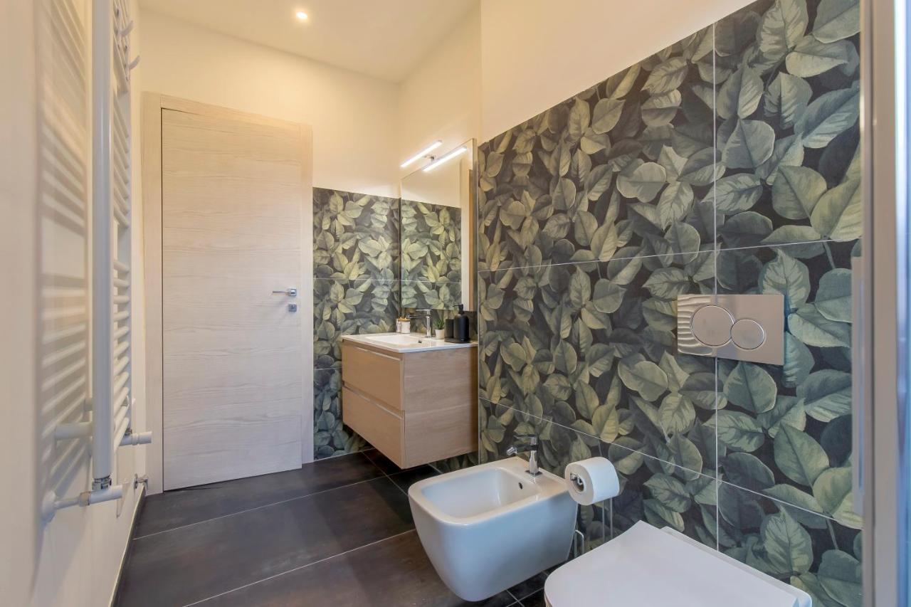 Modern & Bright 2 Bedroom Flat 50M From M4 Stop Milano Eksteriør bilde